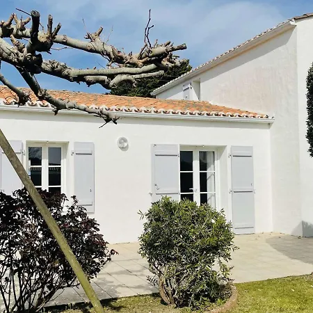 Maison 5 Pieces Avec Jardin Clos, Terrasse, A Proximite De La Et Du Centre, 8 Couchages - Fr-1-224b-157 Holiday home Noirmoutier-en-l'Ile
