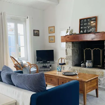 Maison 5 Pieces Avec Jardin Clos, Terrasse, A Proximite De La Et Du Centre, 8 Couchages - Fr-1-224b-157 Holiday home Noirmoutier-en-l'Ile